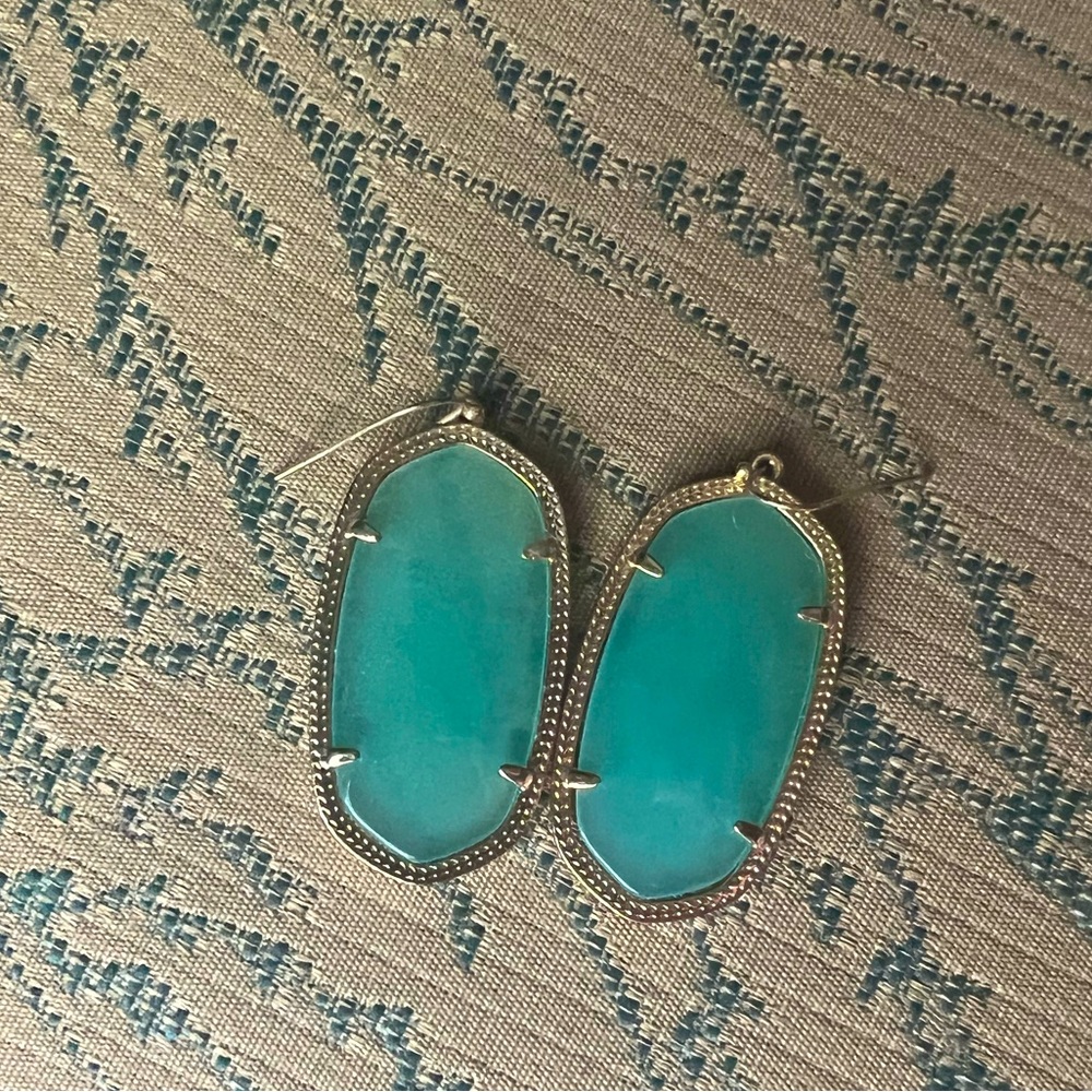 Kendra Scott Danielle Gold Solid Drop Earrings (large, sea foam)